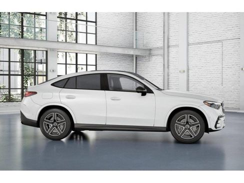 Certified 2025 Mercedes-Benz GLC 300 4MATIC image 36