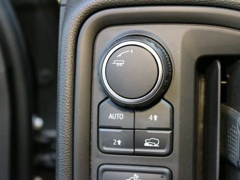 Used 2021 Chevrolet Silverado 1500 Custom AWD/4WD image 18