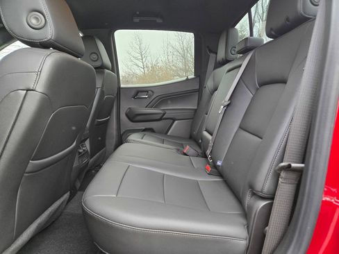 New 2025 GMC Canyon Elevation w/ Convenience Package image 20