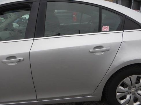 Used 2012 Chevrolet Cruze LS image 32