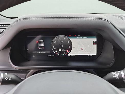 Used 2024 Land Rover Defender 110 X-Dynamic SE image 36