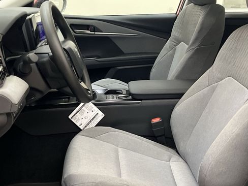 New 2026 Toyota Camry LE image 7