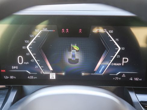 Used 2025 BMW i5 xDrive40 image 19