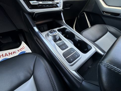 Used 2023 Ford Explorer XLT w/ Equipment Group 202A image 19