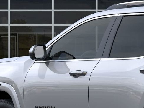 New 2027 GMC Terrain Denali w/ LPO, Black Badging Package AWD/4WD image 12