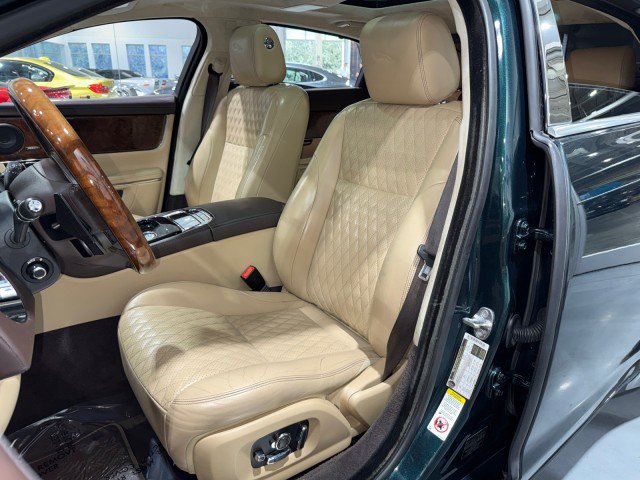 Used 2017 Jaguar XJ L Portfolio AWD/4WD image 4