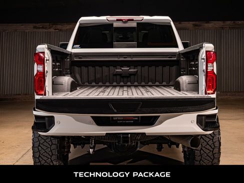 Used 2023 Chevrolet Silverado 3500 LTZ w/ LTZ Plus Package image 9
