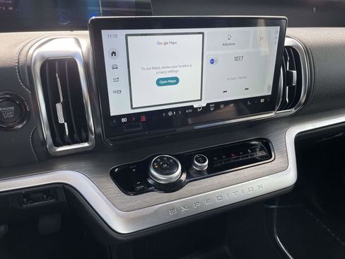 Used 2025 Ford Expedition Max Platinum image 13