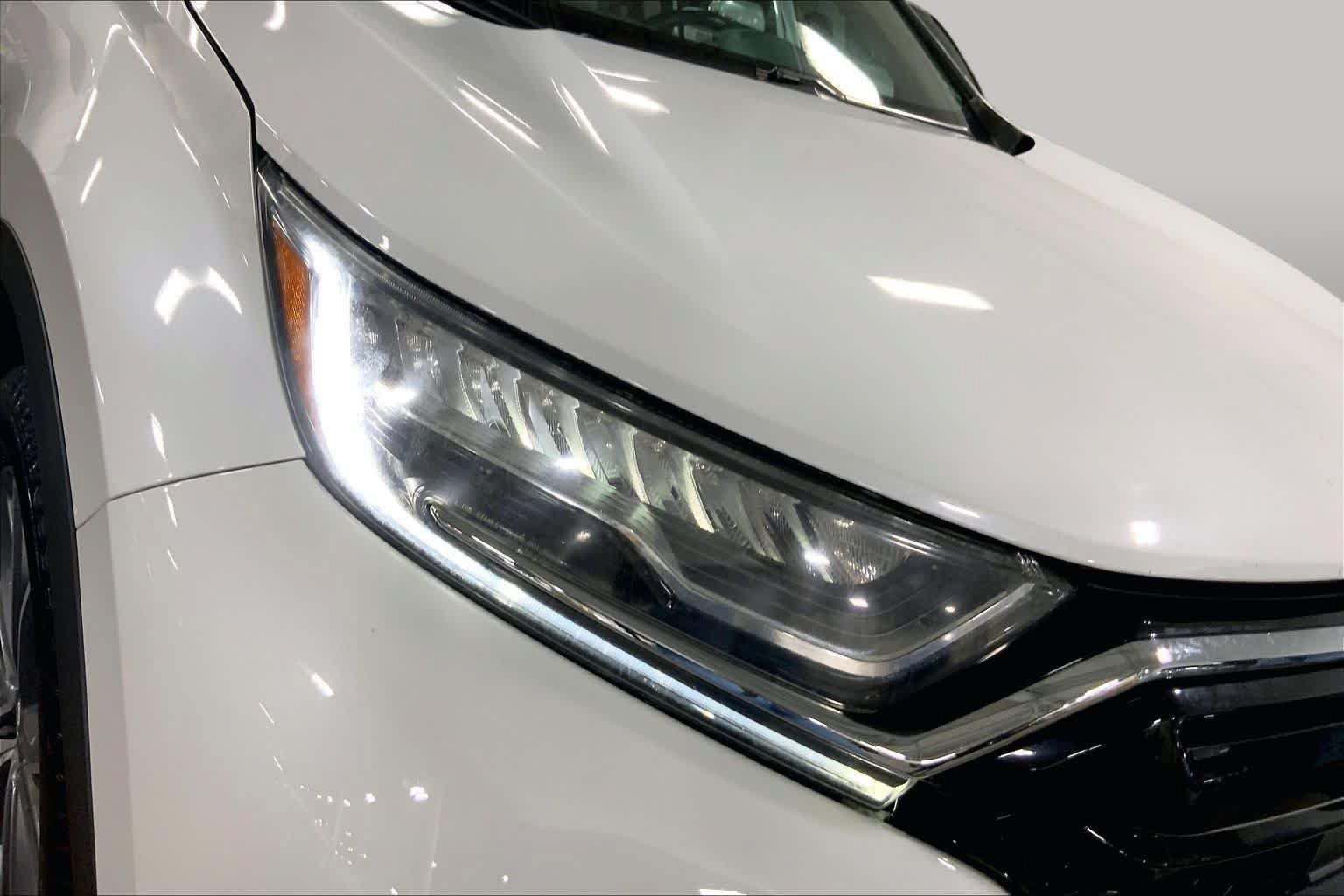 Used 2020 Honda CR-V Touring image 28