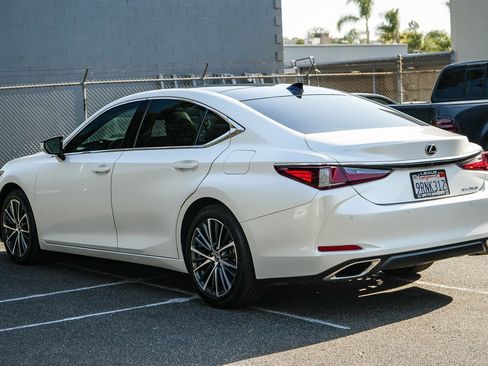 Used 2025 Lexus ES 350 w/ Premium Package FWD image 4