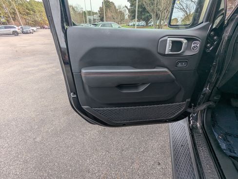 Used 2021 Jeep Wrangler Unlimited Rubicon image 16