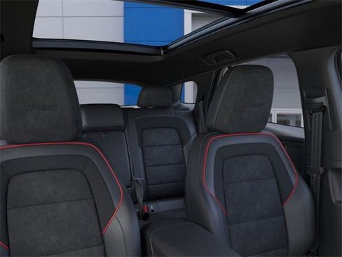 New 2025 Chevrolet Blazer EV RS image 24