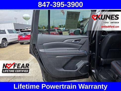 Used 2024 Chevrolet Traverse RS AWD/4WD image 29