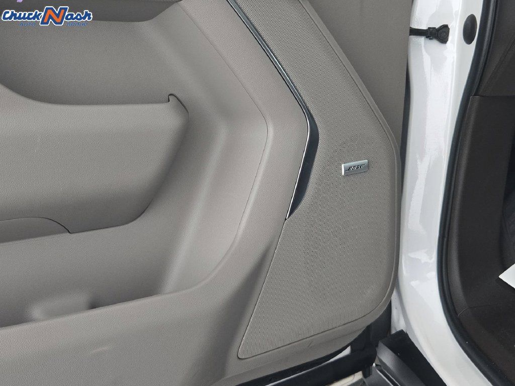 Used 2021 GMC Yukon SLT w/ SLT Premium Package RWD image 30