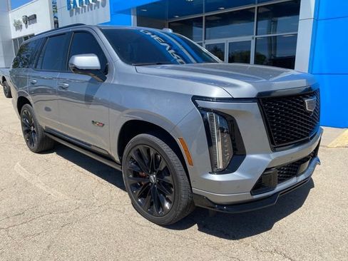 Used 2025 Cadillac Escalade V w/ LPO, ONYX Package AWD/4WD image 1