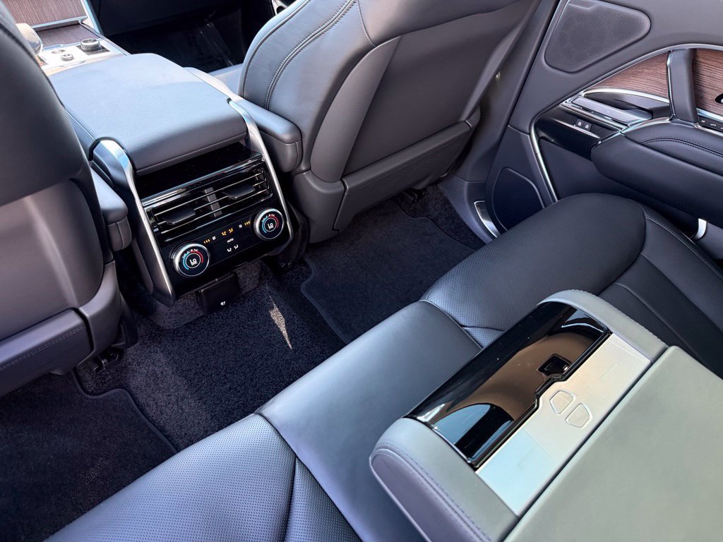 New 2027 Land Rover Range Rover SE AWD/4WD image 14