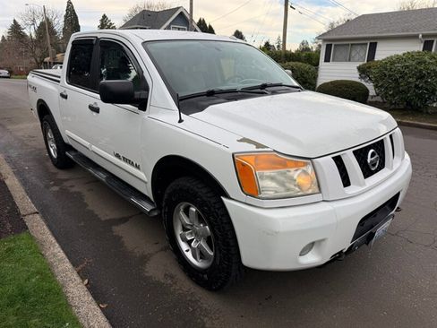 Used 2012 Nissan Titan PRO-4X image 6