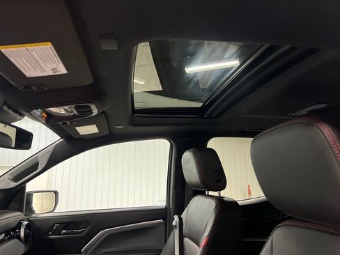 Certified 2024 Chevrolet Colorado Z71 w/ Z71 Convenience Package 2 image 28