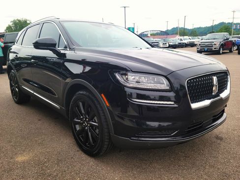 Used 2022 Lincoln Nautilus Reserve w/ Equipment Group 201A AWD/4WD image 3
