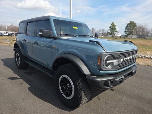 Used 2022 Ford Bronco Badlands image 1