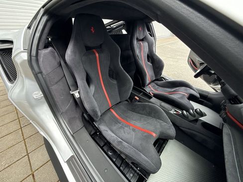 Used 2019 Ferrari 488 Pista Coupe image 22