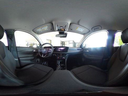 Used 2025 Buick Encore GX Preferred FWD image 40