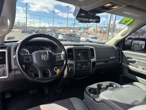 Used 2019 RAM 1500 Big Horn image 14