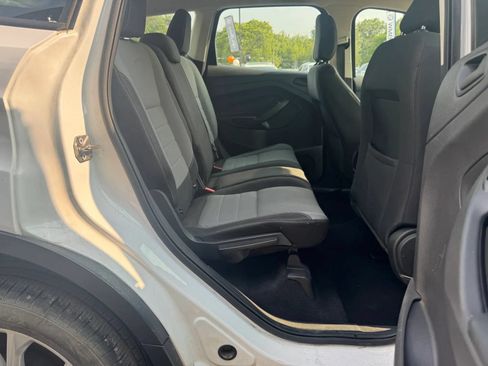 Used 2019 Ford Escape S FWD image 8