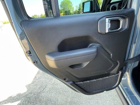 Used 2025 Jeep Wrangler Unlimited Sport S 4xe AWD/4WD image 24