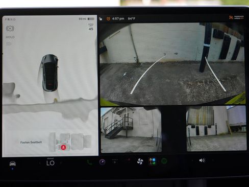 Used 2022 Tesla Model Y Long Range AWD/4WD image 34