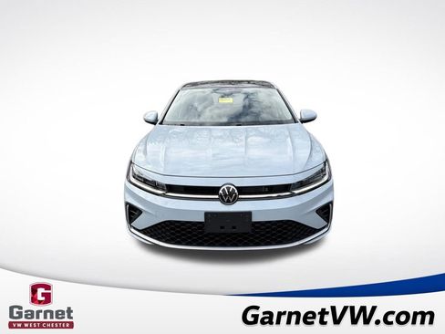 New 2025 Volkswagen Jetta SE image 8