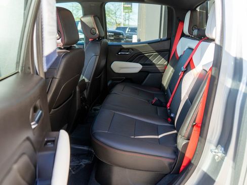 Used 2023 GMC Canyon AT4X AWD/4WD image 13