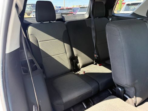Certified 2020 Chevrolet Traverse LS FWD image 32
