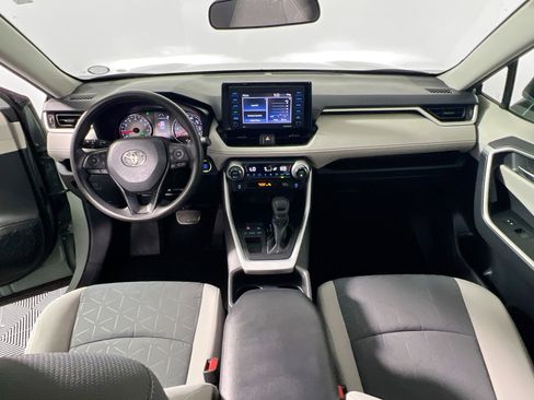 Used 2021 Toyota RAV4 XLE FWD image 31