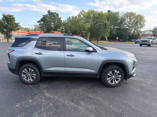 Used 2025 Chevrolet Equinox LT w/ Convenience Package II FWD image 5