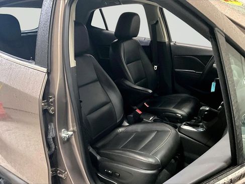 Used 2014 Buick Encore Premium image 27