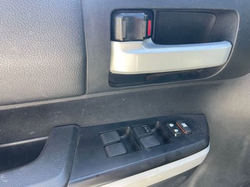 Used 2019 Toyota Tundra SR5 image 5
