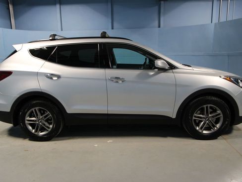 Used 2017 Hyundai Santa Fe Sport image 28