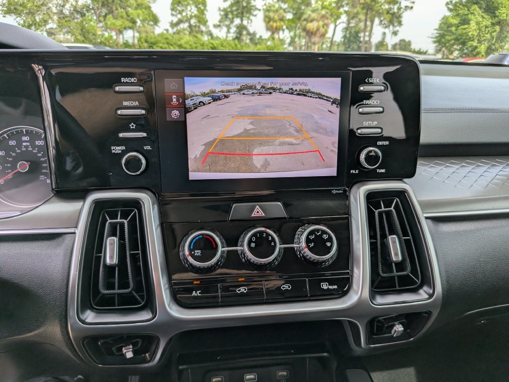 Certified 2023 Kia Sorento LX FWD image 24