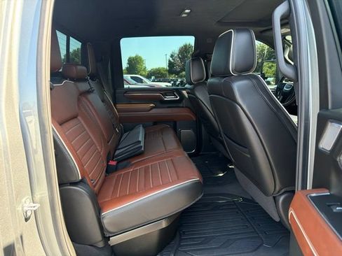 Used 2024 GMC Sierra 2500 Denali Ultimate w/ LPO, GMC Protection Package AWD/4WD image 13
