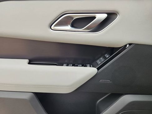 New 2026 Land Rover Range Rover Velar Dynamic SE AWD/4WD image 16