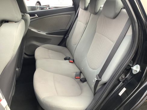 Used 2014 Hyundai Accent GLS image 12