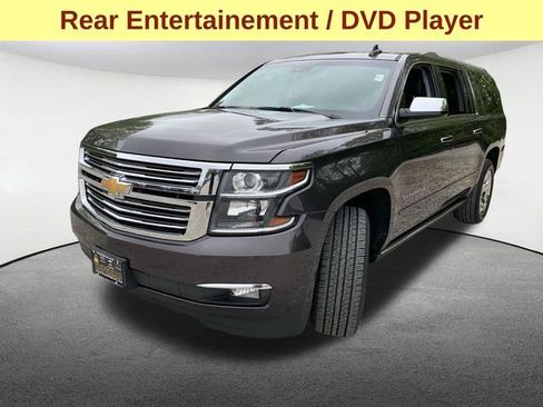 Used 2018 Chevrolet Suburban Premier AWD/4WD image 6