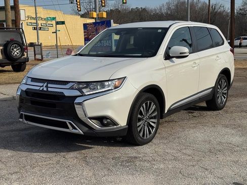 Used 2020 Mitsubishi Outlander SE image 7
