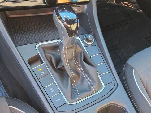 Certified 2025 Volkswagen Jetta Sport FWD image 23