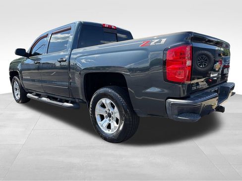 Used 2018 Chevrolet Silverado 1500 LT w/ All Star Edition AWD/4WD image 3