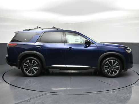 New 2026 Nissan Pathfinder Platinum AWD/4WD image 29