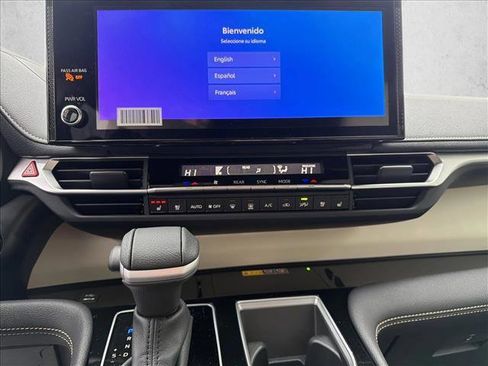 New 2026 Toyota Sienna Platinum image 15