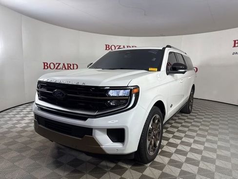 Certified 2025 Ford Expedition Max King Ranch image 4