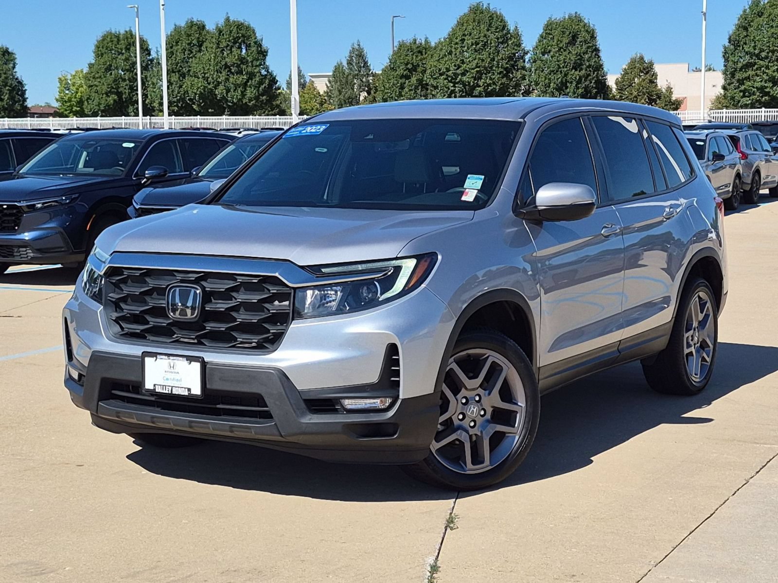 Certified 2023 Honda Passport EX-L image 2